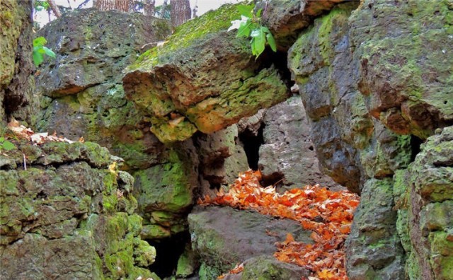 Balanced Rock, Ledge County Park