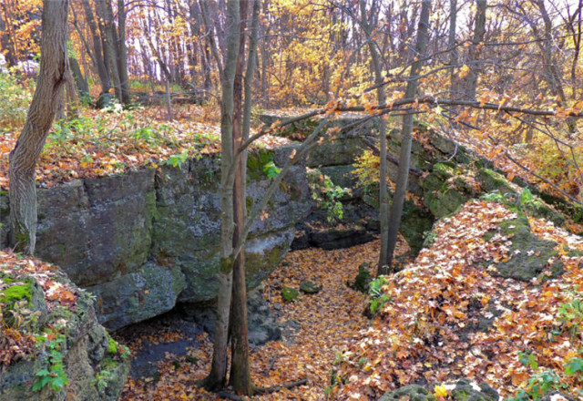 Escarpment, Ledge County Park