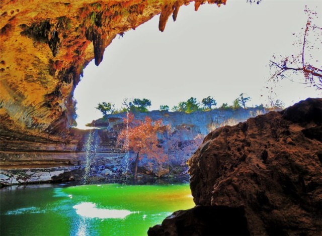 Pool and Overhang, Hamilton Pool