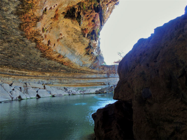 Overhang, Hamilton Pool