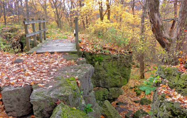 Footbridge Trail, Ledge County Park