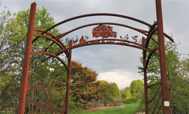 Path Entrance, Arboretum