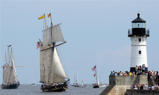 Niagara and Lighthouse, Tall Ships Duluth