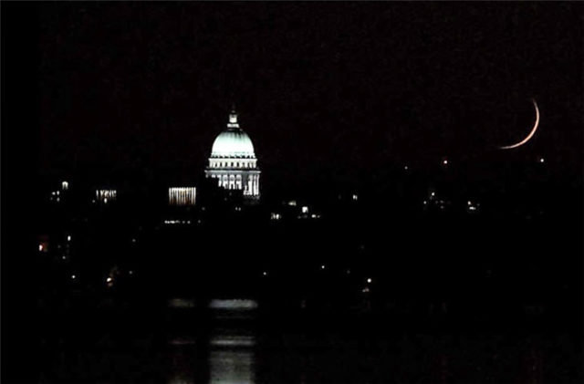 New Moon, lake-monona