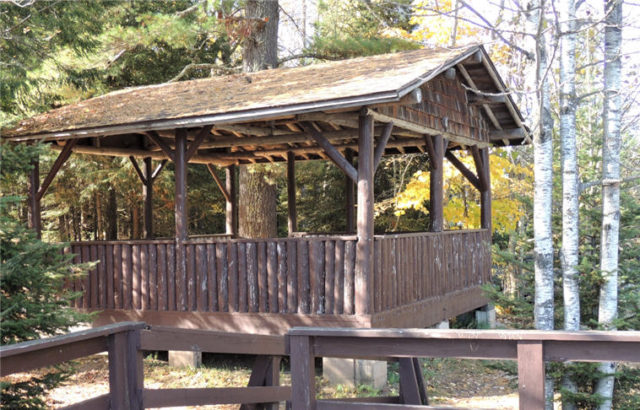 Picnic Shelter, turtle-river